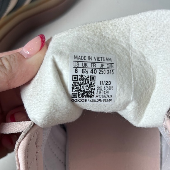 Adidas Gazelle Pink Suede Sneakers Women’s 8 | Retro Gum Sole Casual Shoes - Picture 7 of 7